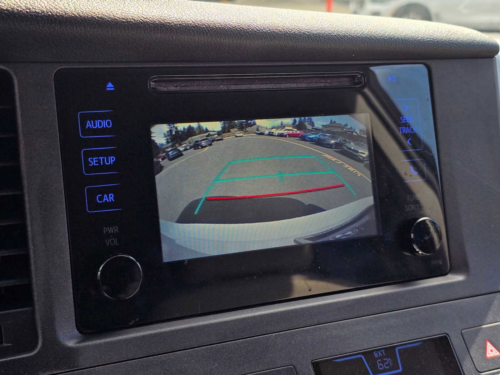 Used 2017 Toyota Sienna L FWD image 28