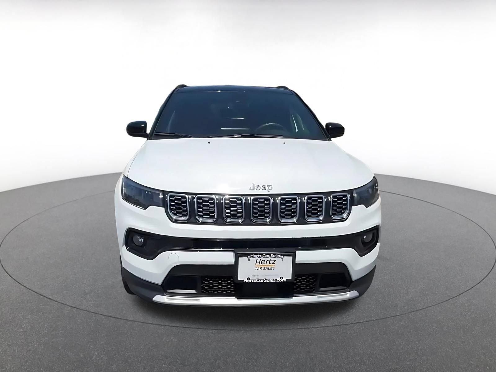 Used 2025 Jeep Compass Limited AWD/4WD image 4