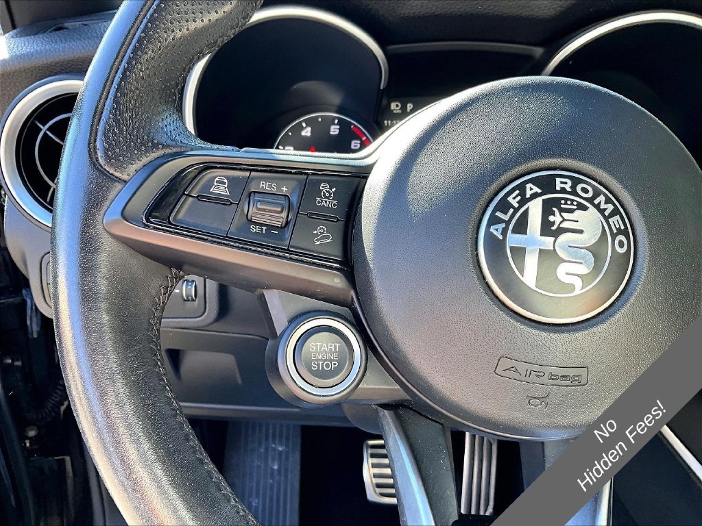Used 2023 Alfa Romeo Stelvio Ti AWD/4WD image 15