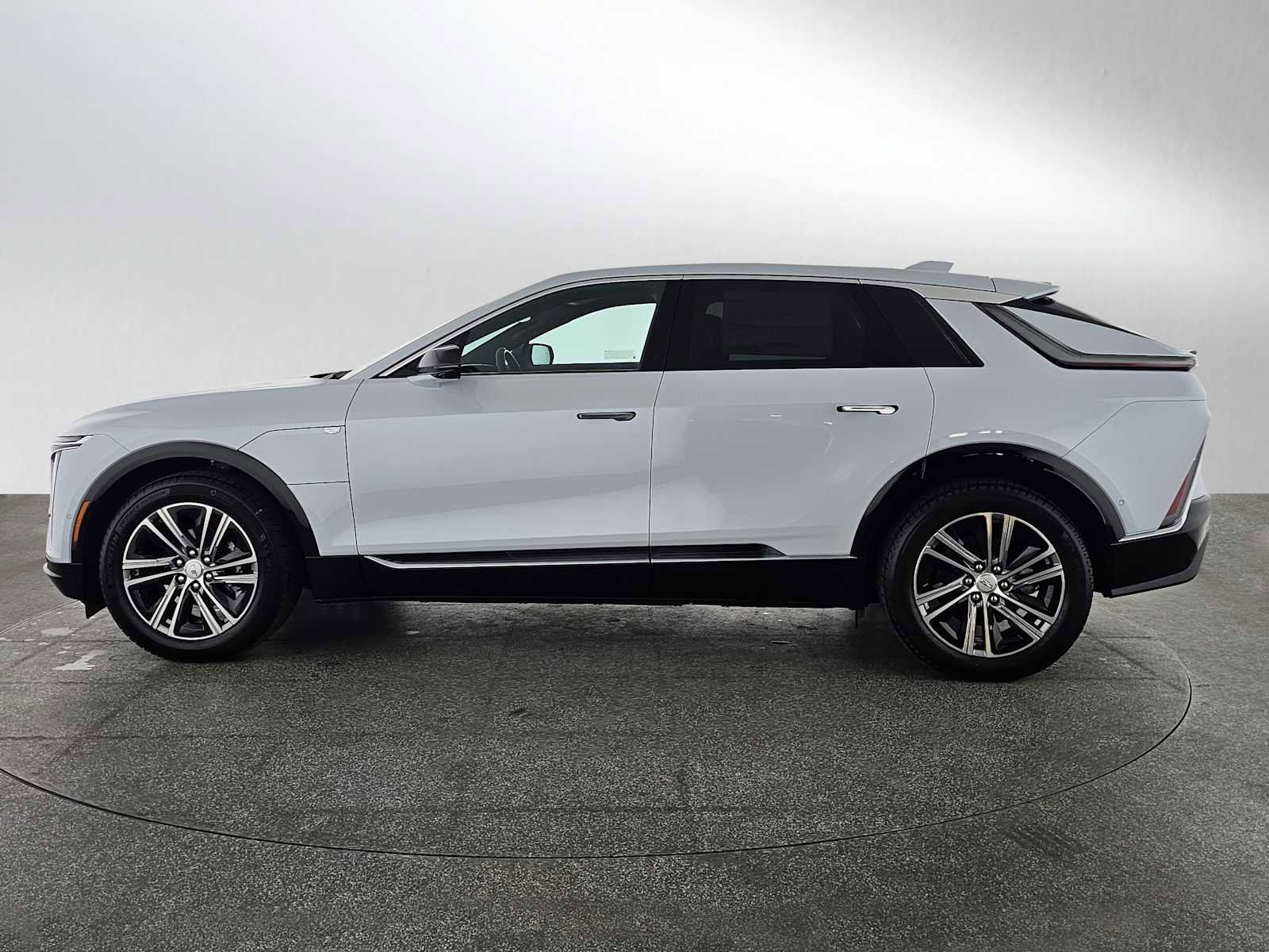 New 2026 Cadillac Lyriq Luxury image 6