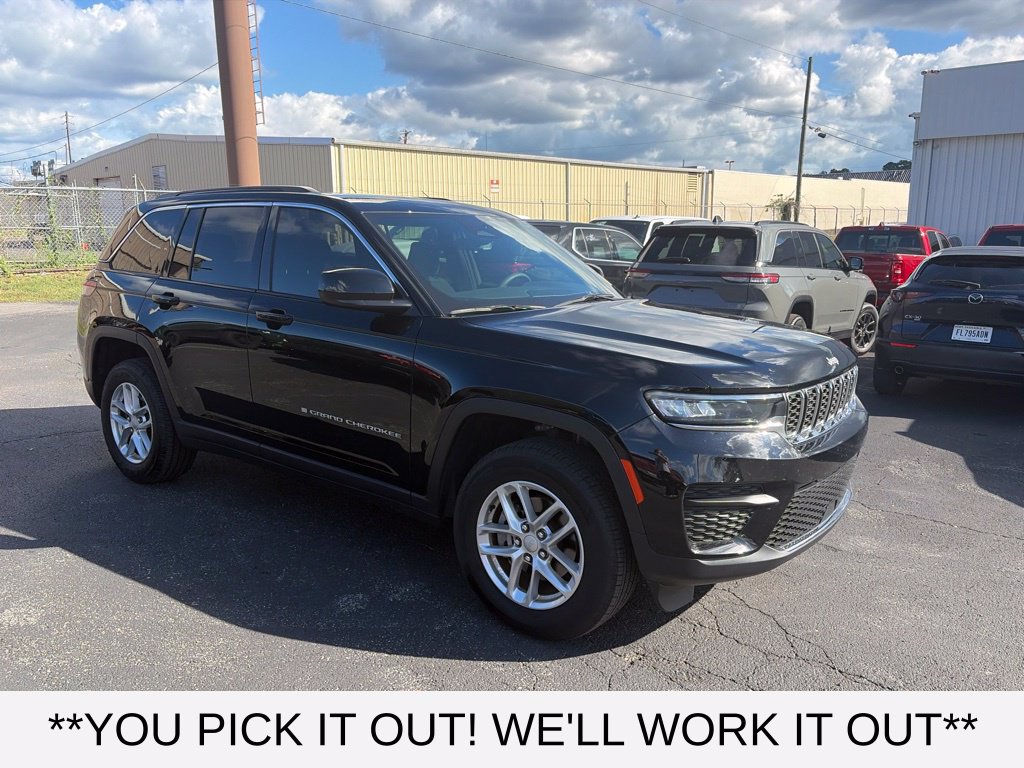 Used 2025 Jeep Grand Cherokee Laredo X w/ Luxury Tech Group I