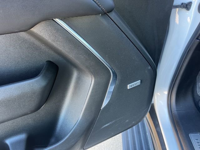 Used 2022 Chevrolet Suburban High Country image 13