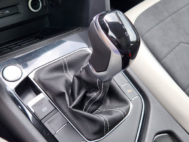 New 2026 Volkswagen Taos SE AWD/4WD image 18