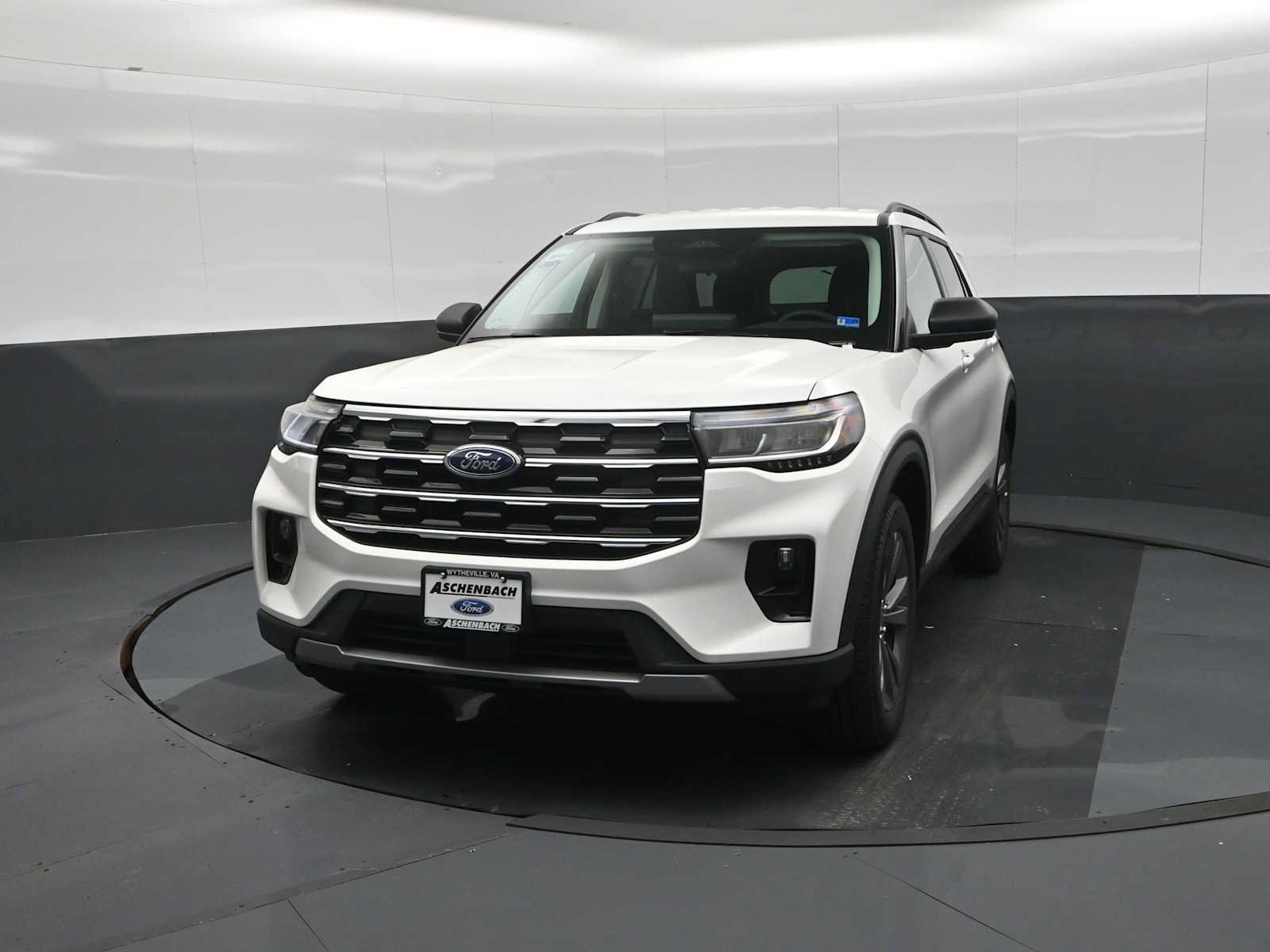 New 2026 Ford Explorer Active w/ Active Comfort Package AWD/4WD image 4