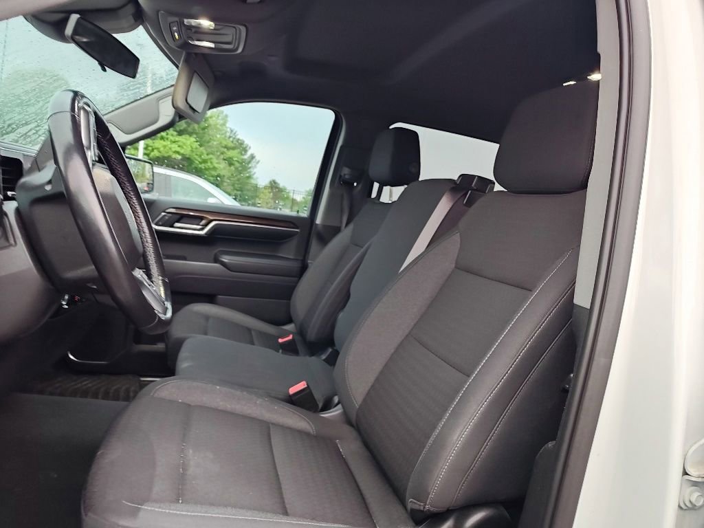 Used 2022 Chevrolet Silverado 1500 LT AWD/4WD image 8