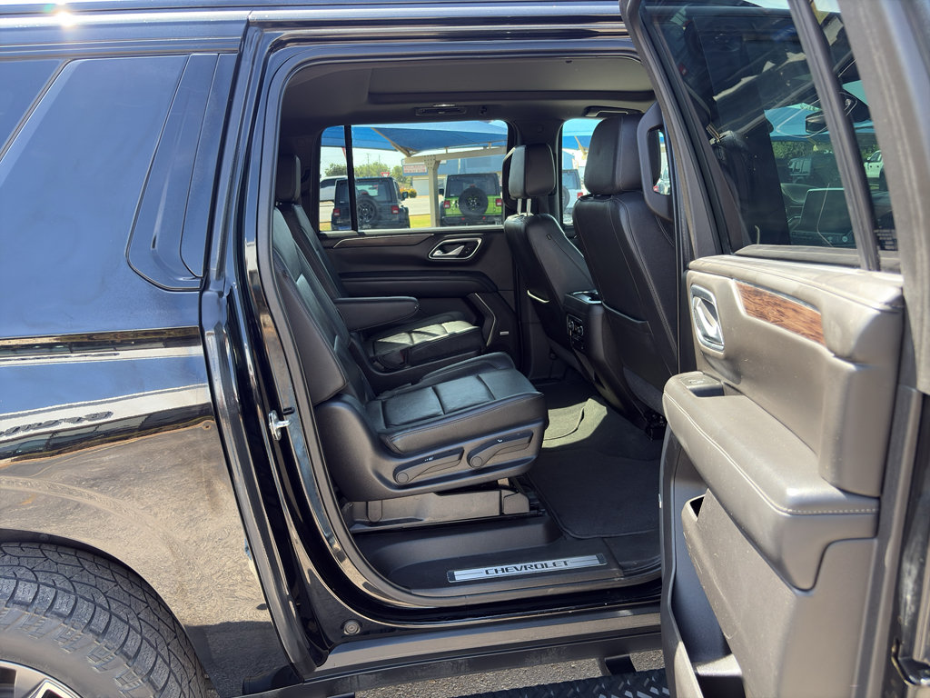 Used 2021 Chevrolet Suburban Z71 AWD/4WD image 18