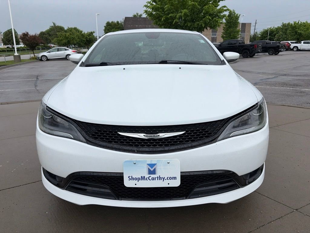 Used 2016 Chrysler 200 S FWD image 3