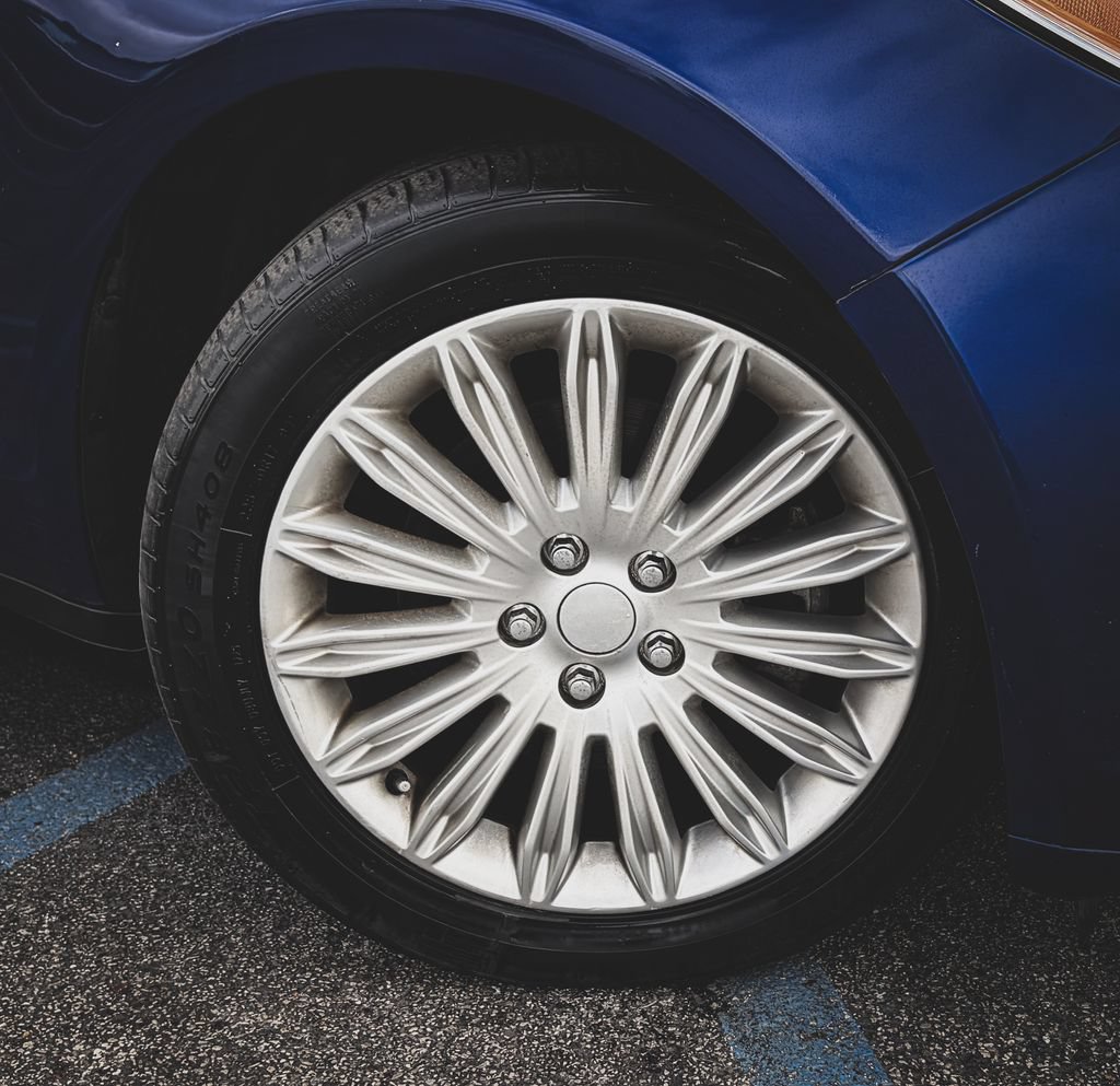 Used 2016 Ford Fusion SE FWD image 22