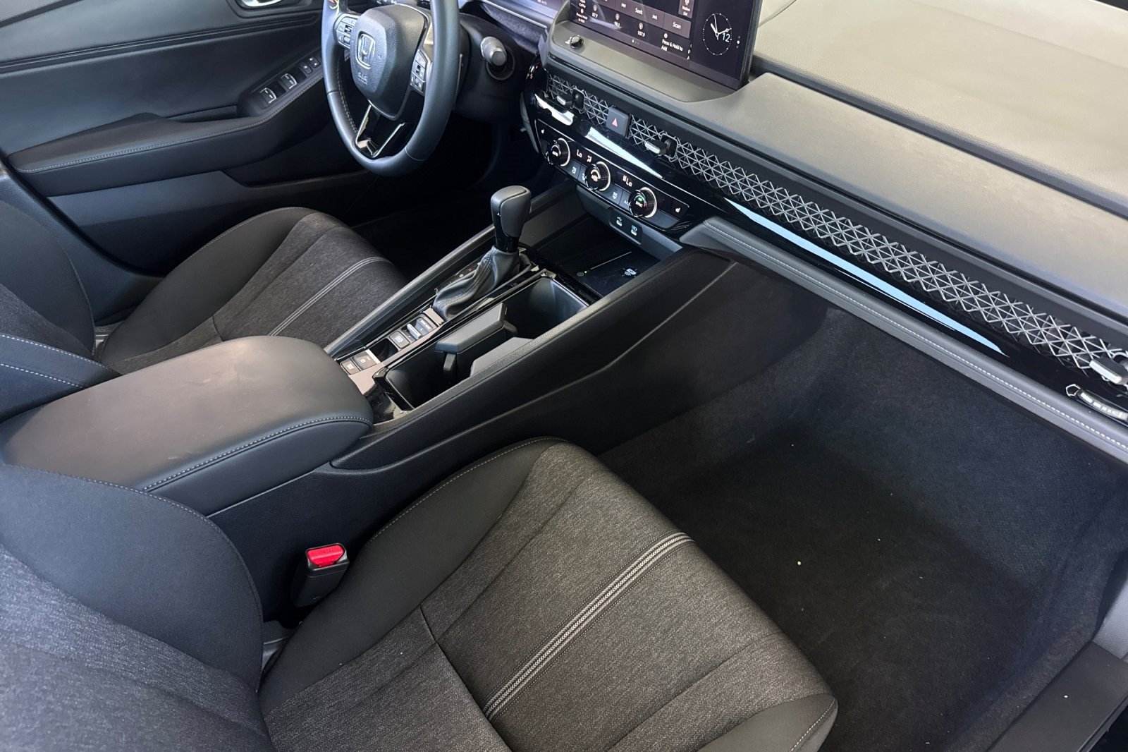 Used 2026 Honda Accord Sport image 32