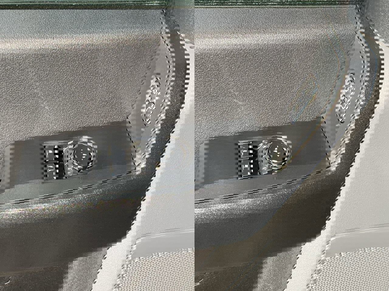 New 2026 Ford F250 XL w/ XL Chrome Package image 21