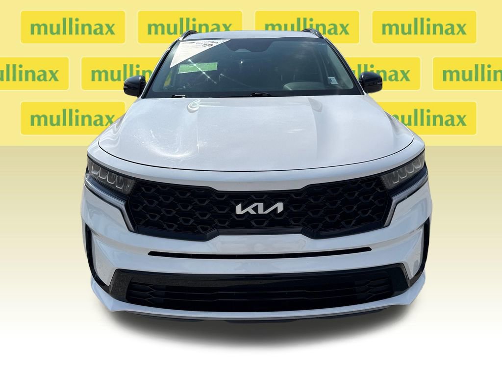 Used 2022 Kia Sorento S image 11