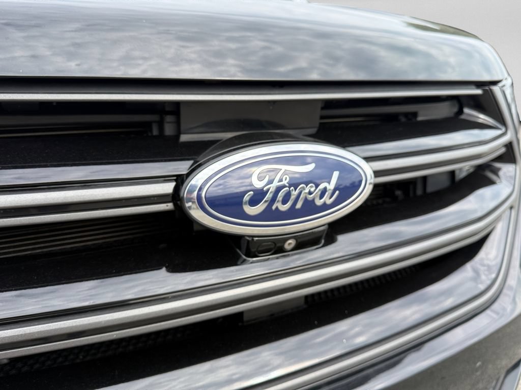 Used 2015 Ford Edge Sport w/ Equipment Group 401A AWD/4WD image 11
