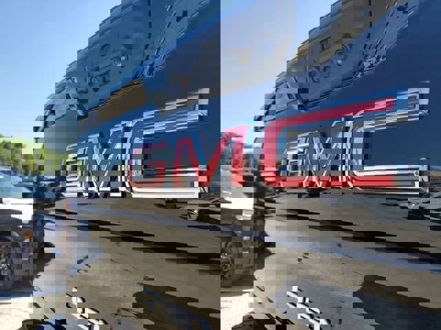 New 2026 GMC Sierra 2500 Denali w/ Denali Reserve Package AWD/4WD image 7