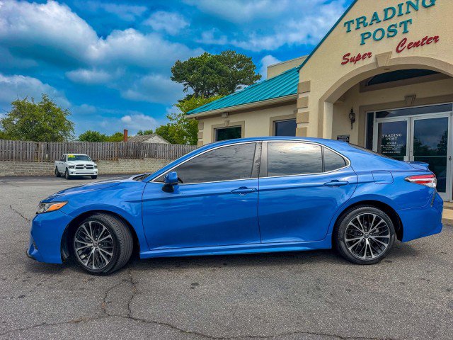Used 2018 Toyota Camry SE FWD image 24