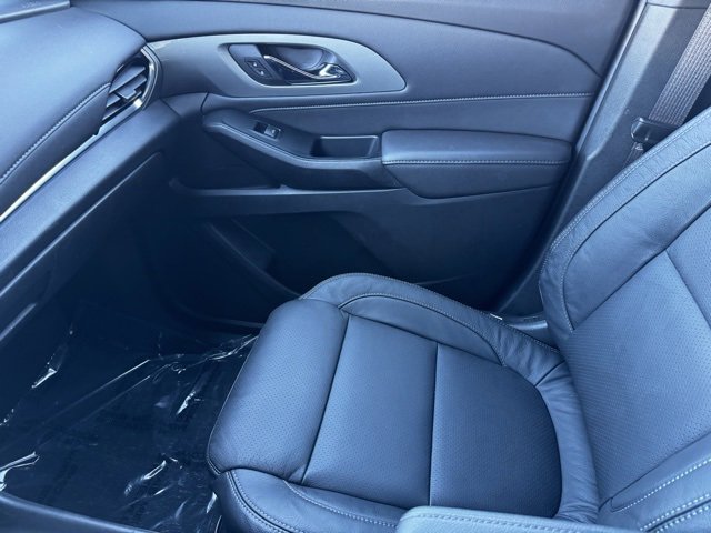 Certified 2023 Chevrolet Traverse LT w/ LPO, Floor Liner Package image 24