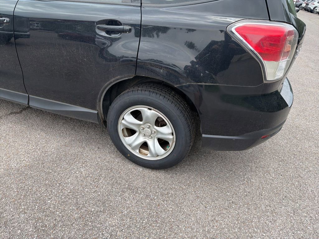 Used 2018 Subaru Forester 2.5i AWD/4WD image 6