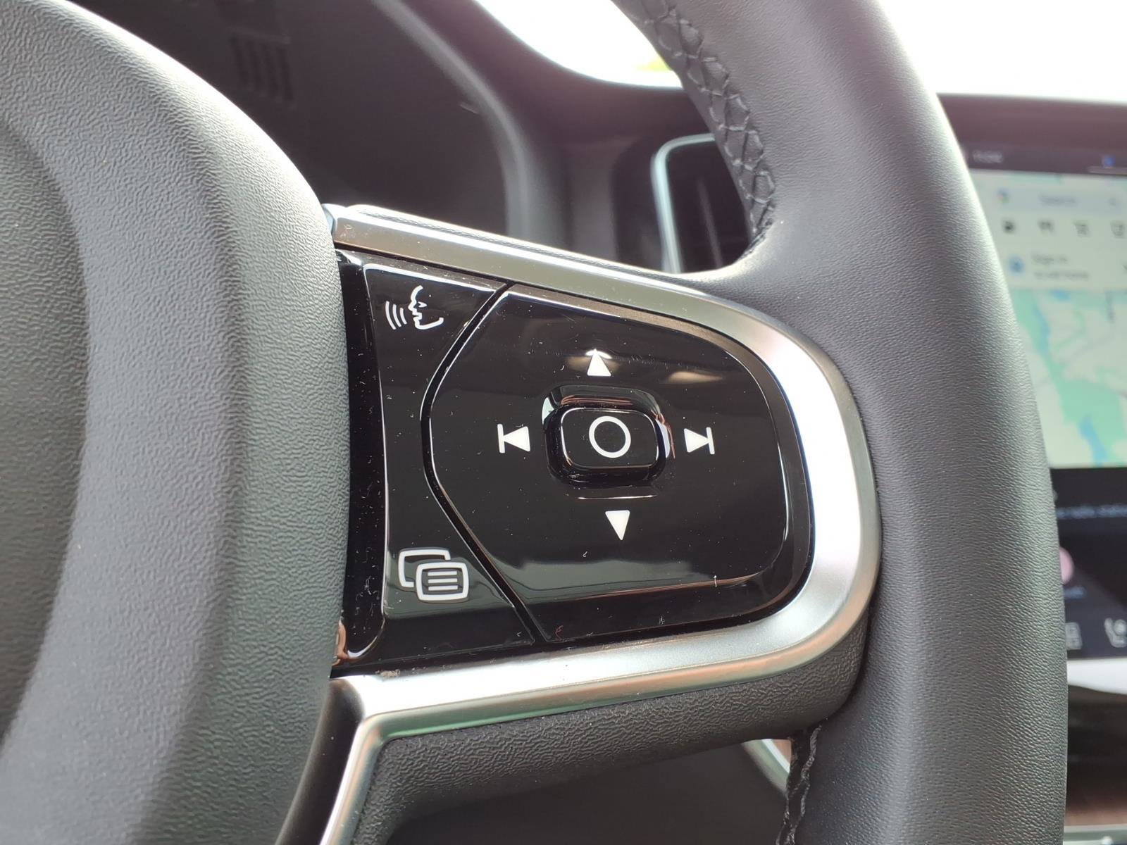 Certified 2023 Volvo XC60 B5 Plus w/ Climate Package AWD/4WD image 25