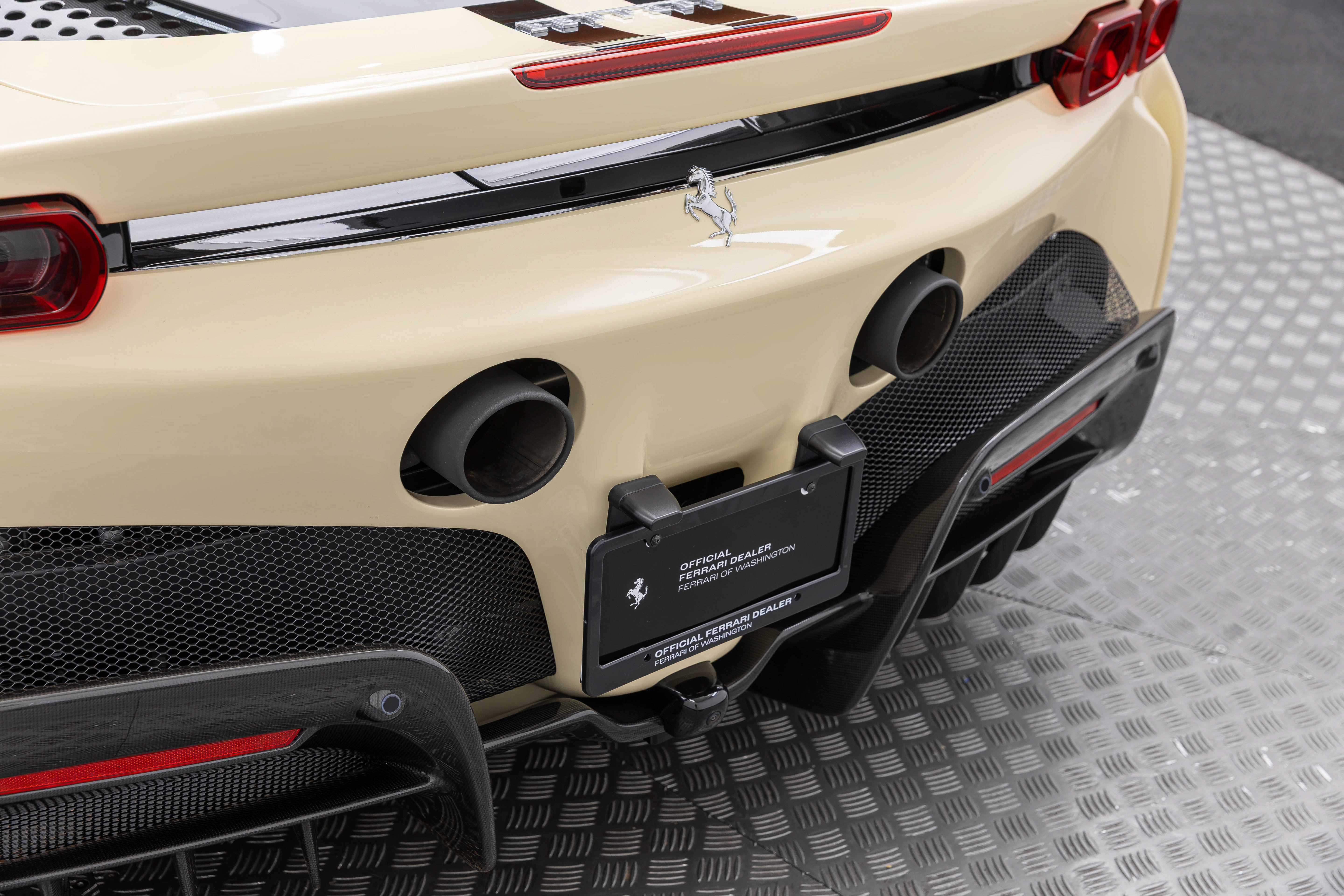 Used 2025 Ferrari SF90 Spider AWD/4WD image 63