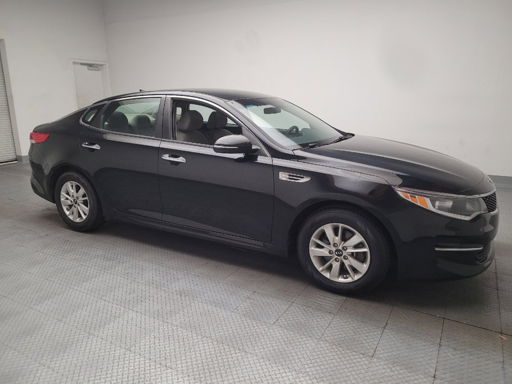 Used 2017 Kia Optima LX FWD image 11