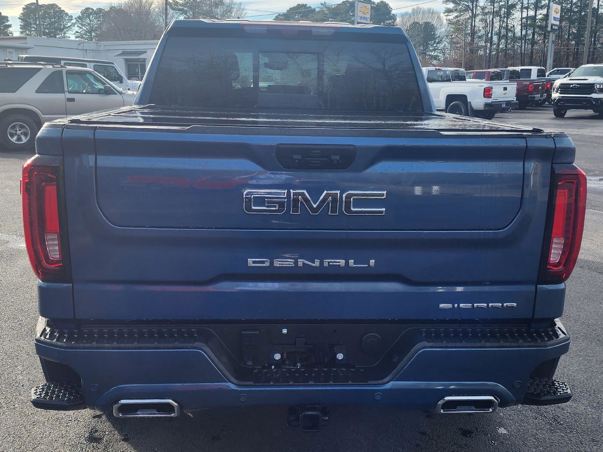 Used 2025 GMC Sierra 1500 Denali Ultimate image 4