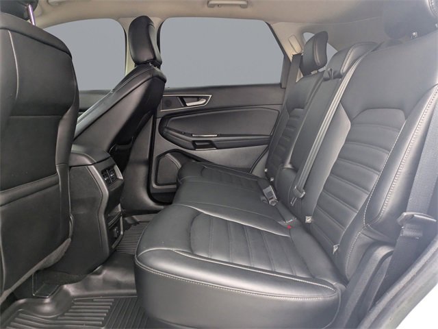 Used 2020 Ford Edge SEL image 12