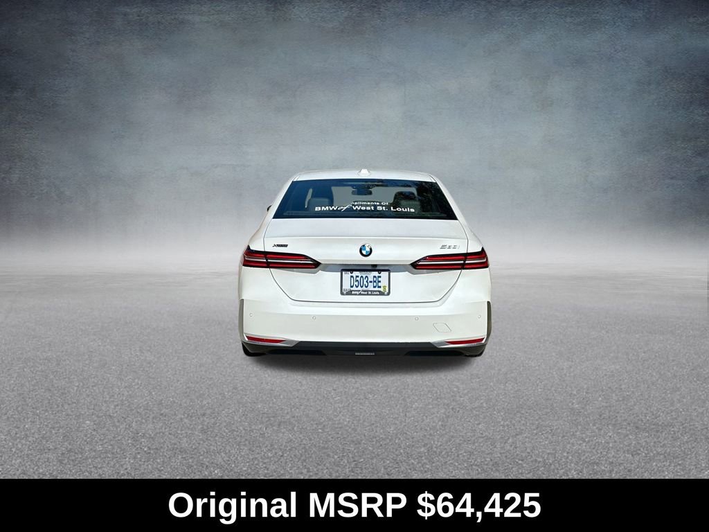 Used 2025 BMW 530i xDrive w/ Premium Package image 9