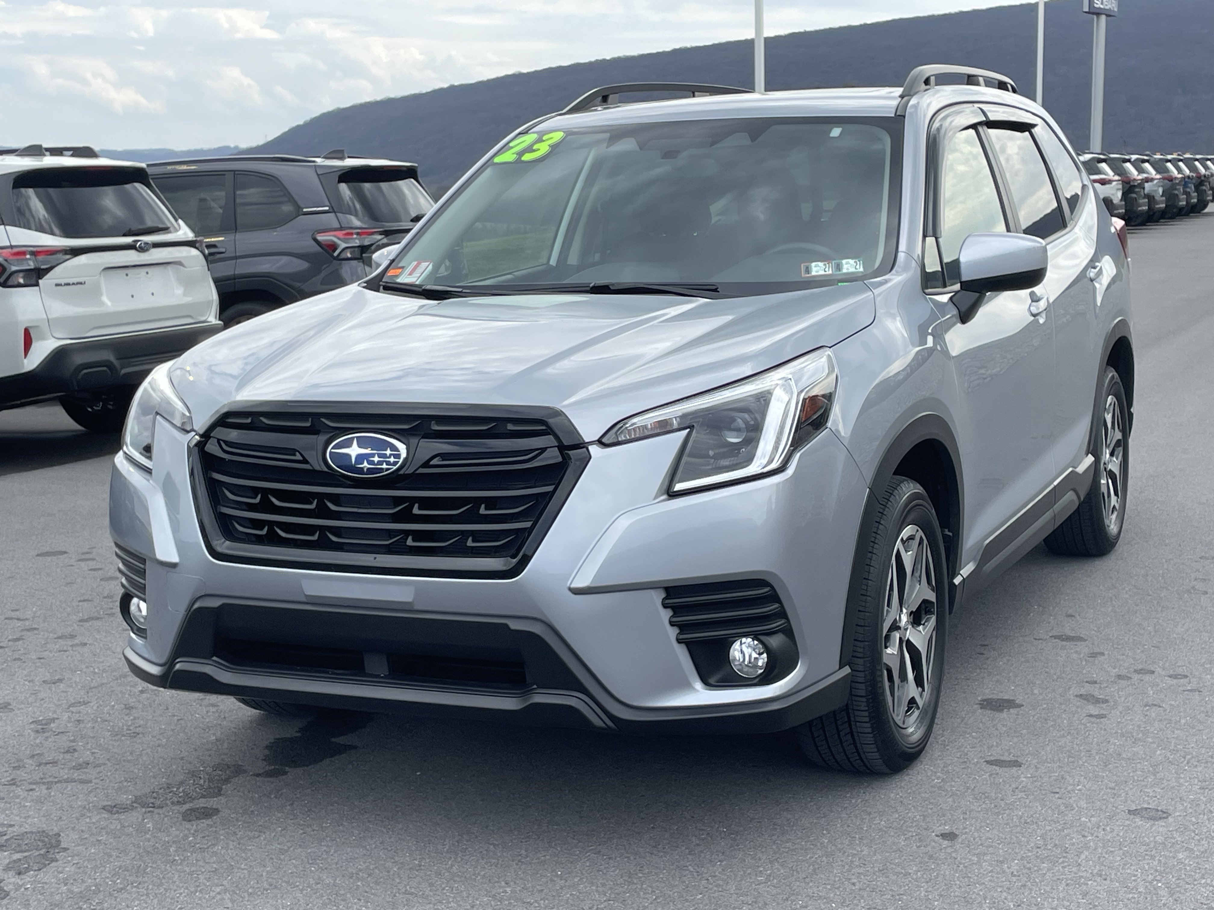 Certified 2023 Subaru Forester Premium AWD/4WD image 8