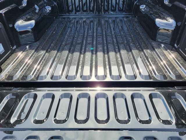 New 2026 Ford Maverick XL w/ Equipment Group 101A AWD/4WD image 16