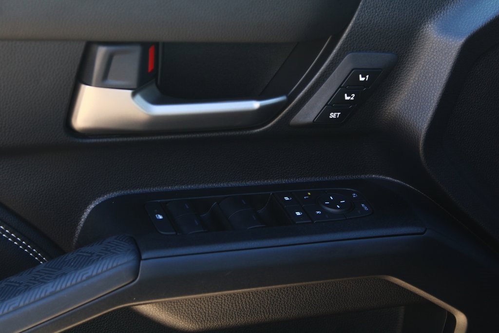 Used 2025 Toyota 4Runner Limited image 13