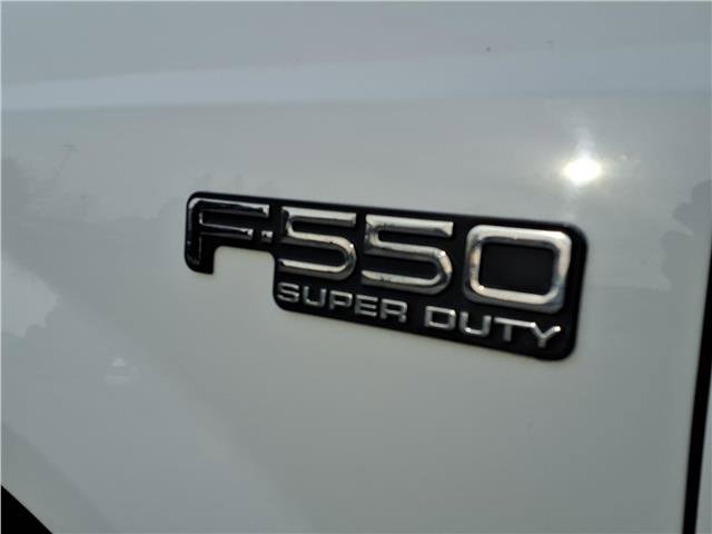 Used 1999 Ford F550 2WD Regular Cab Super Duty image 11