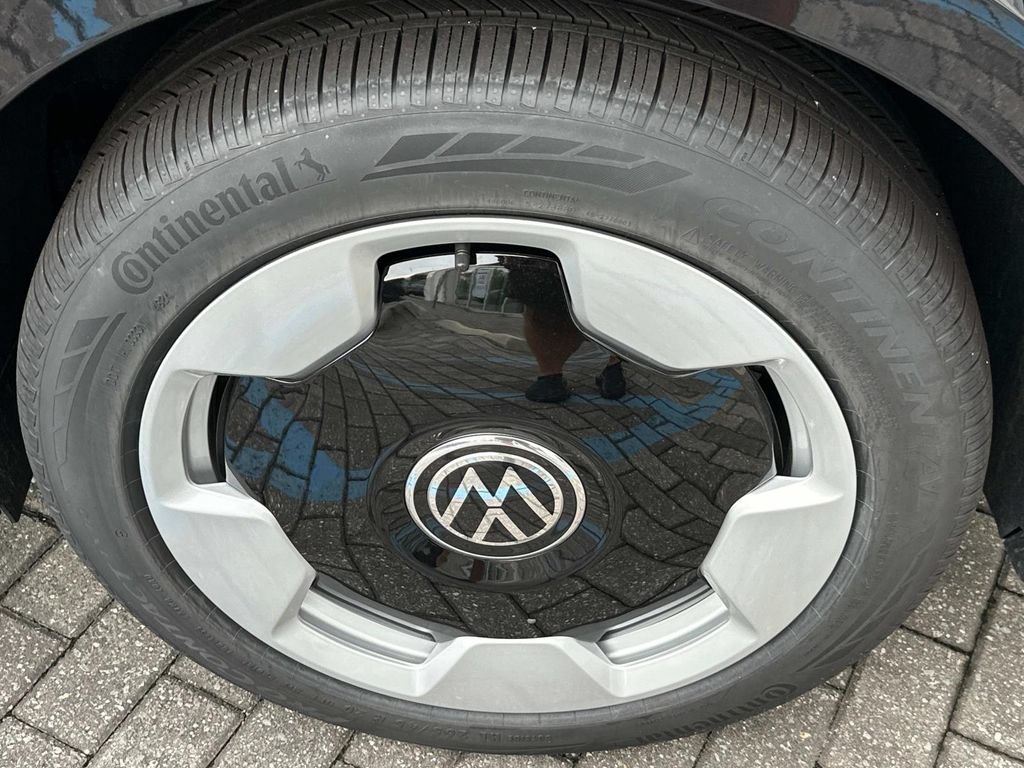 New 2025 Volkswagen ID. Buzz Pro S RWD image 7
