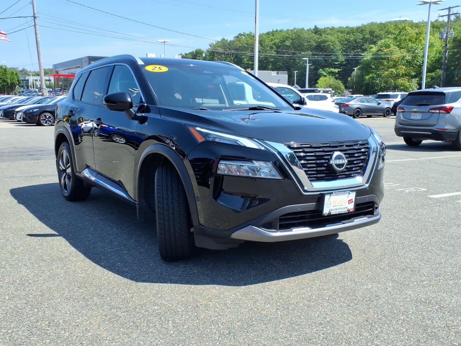 Certified 2023 Nissan Rogue SL w/ SL Premium Package AWD/4WD image 3