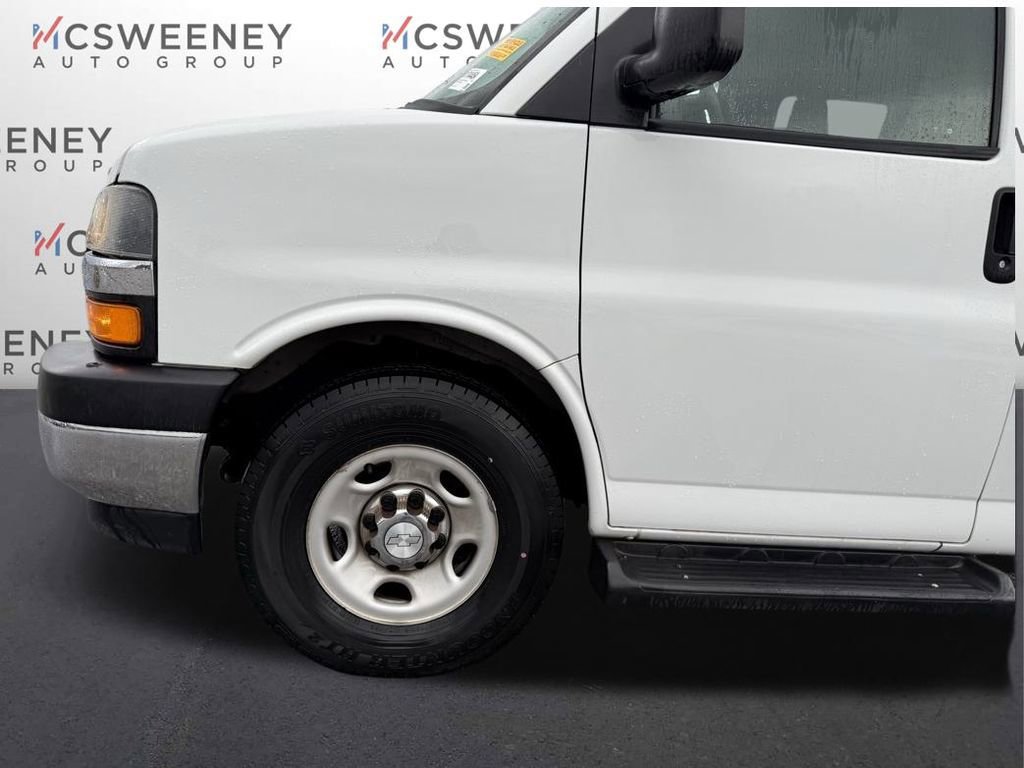Used 2019 Chevrolet Express 3500 LT w/ LT Preferred Equipment Group image 24
