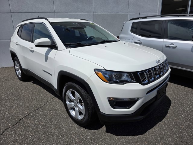 Used 2018 Jeep Compass Latitude w/ Popular Equipment Group AWD/4WD image 1