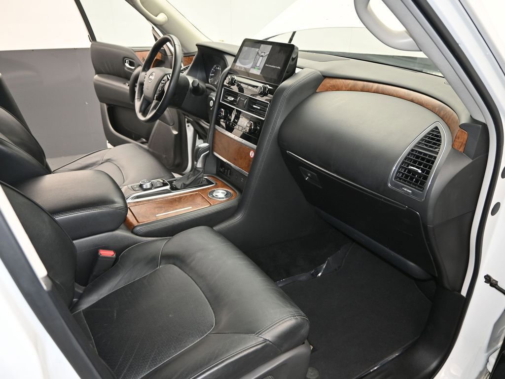 Used 2024 Nissan Armada SL w/ Captain's Chairs Package image 24