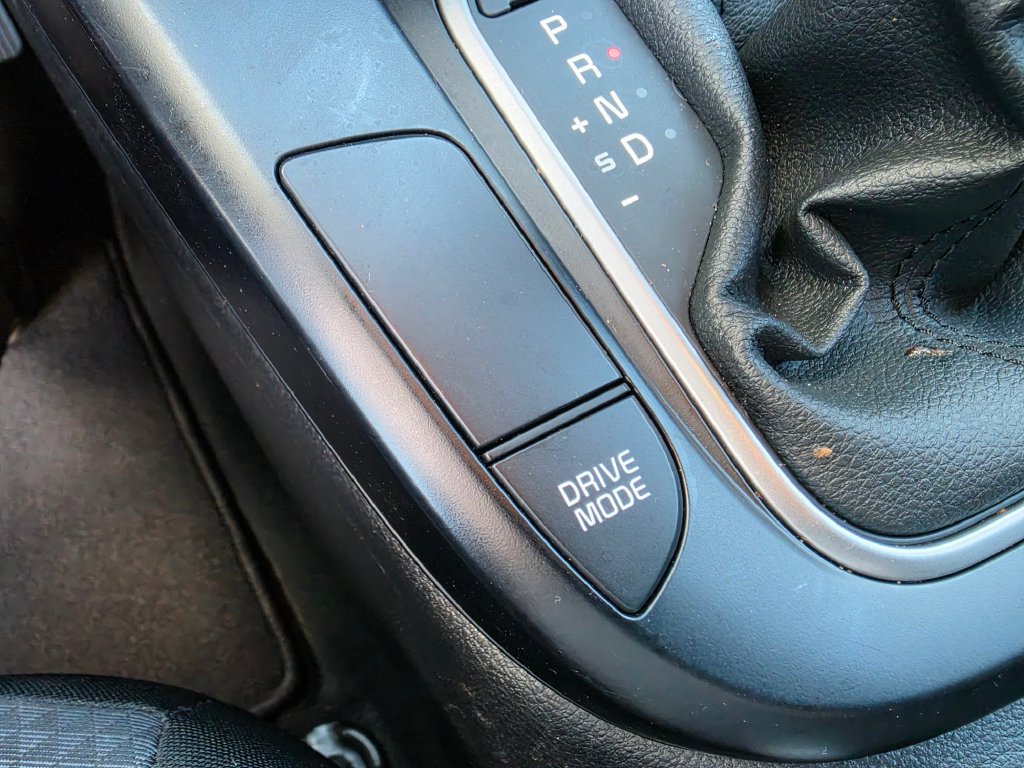 Certified 2023 Kia Soul LX w/ LX Technology Package FWD image 31