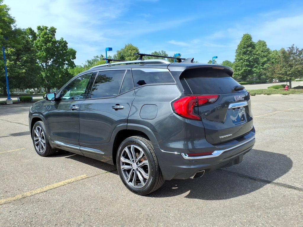 Used 2018 GMC Terrain Denali w/ Advanced Safety Package AWD/4WD image 7