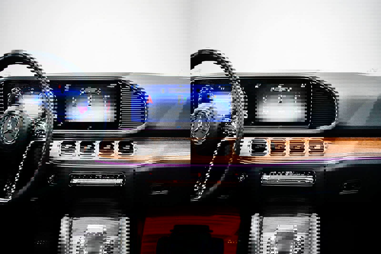 Used 2025 Mercedes-Benz GLE 350 4MATIC image 13