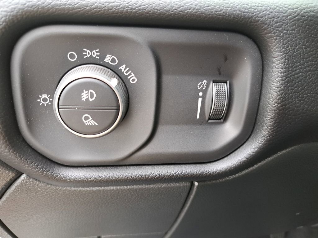 New 2024 RAM 2500 Big Horn w/ Heated Seats & Wheel Group image 26