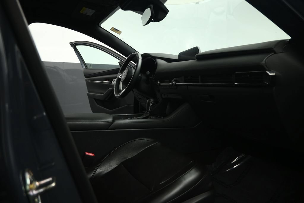 Used 2019 MAZDA MAZDA3 Hatchback w/ Premium Package FWD image 54