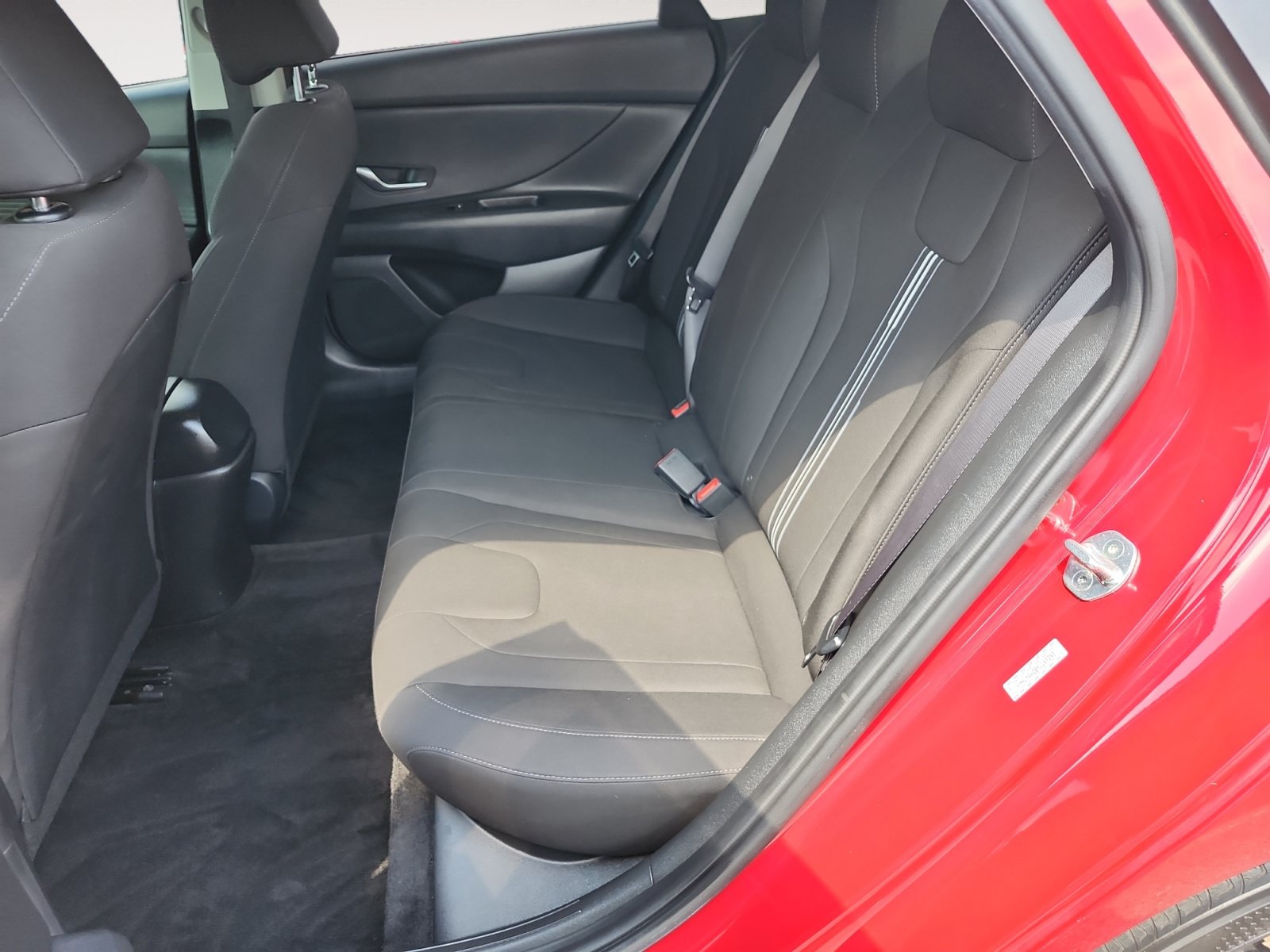 Used 2021 Hyundai Elantra SEL FWD image 13