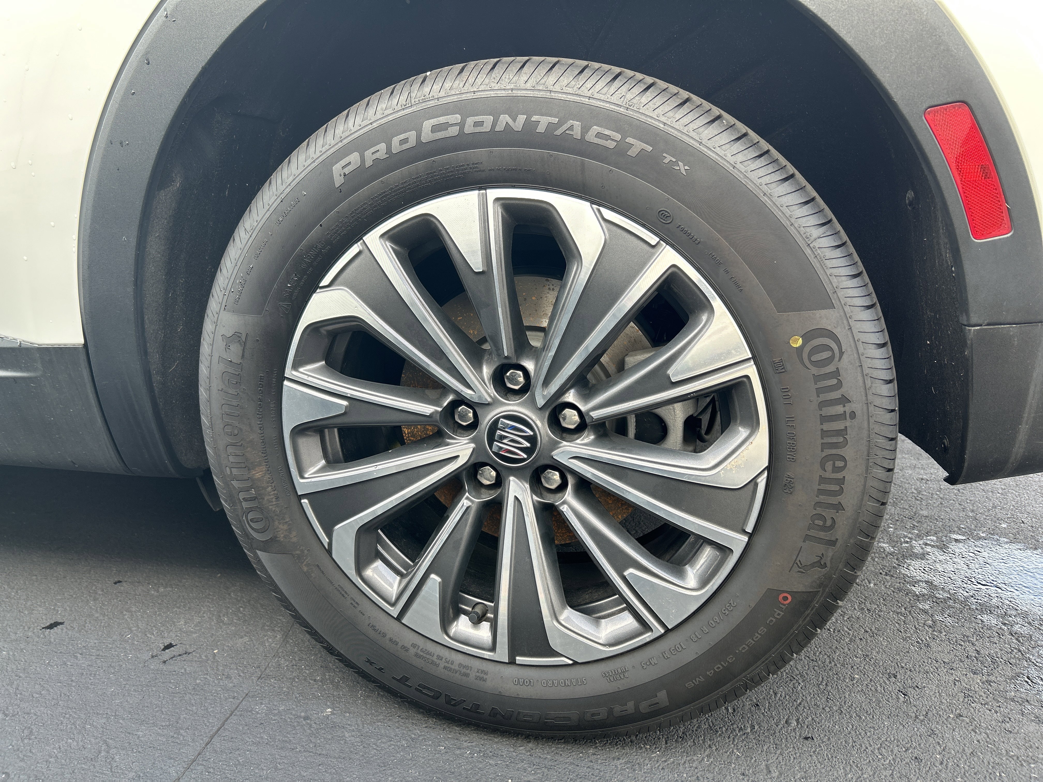 Used 2024 Buick Envision Preferred image 22