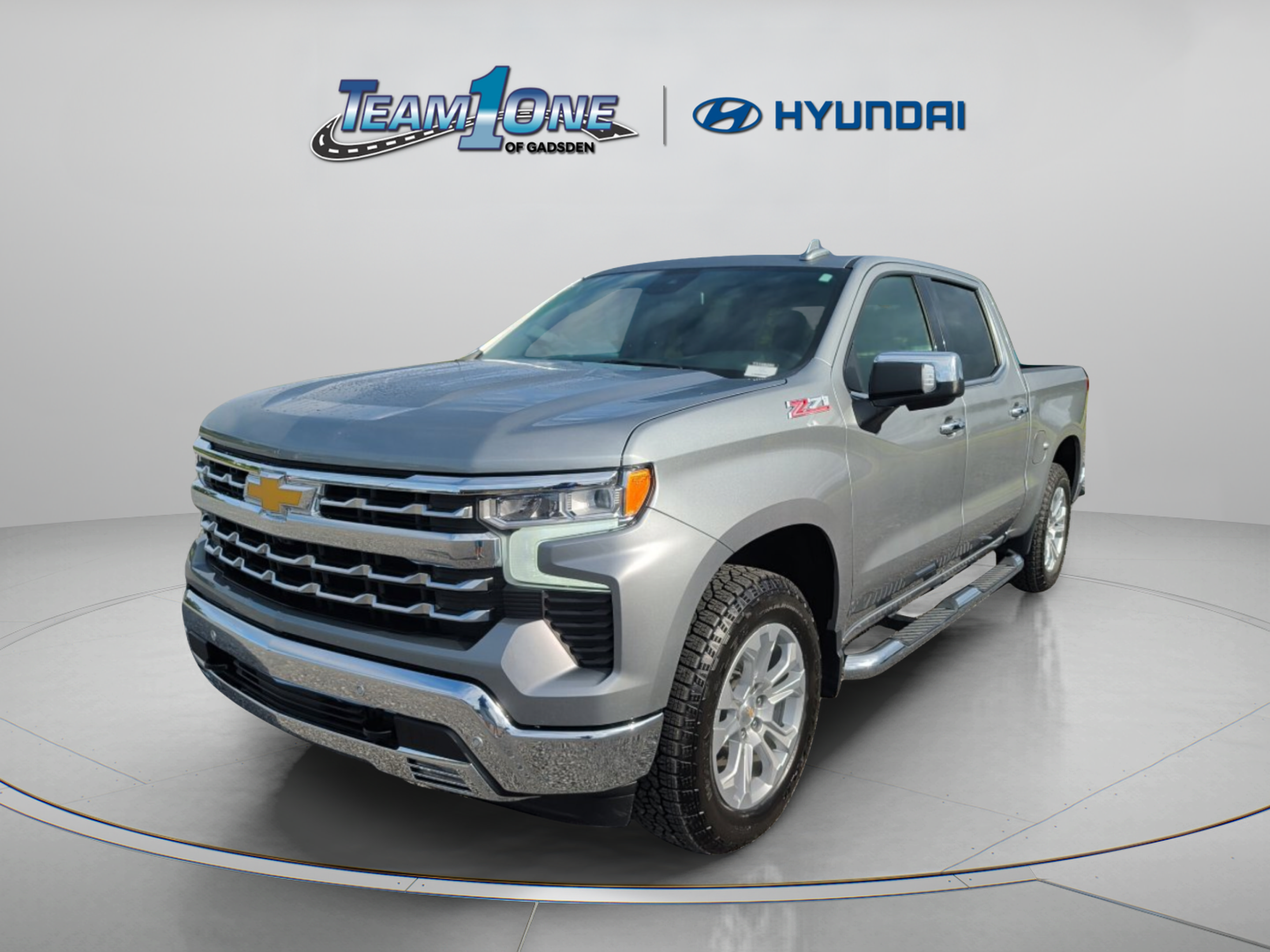 Used 2026 Chevrolet Silverado 1500 LTZ AWD/4WD image 4