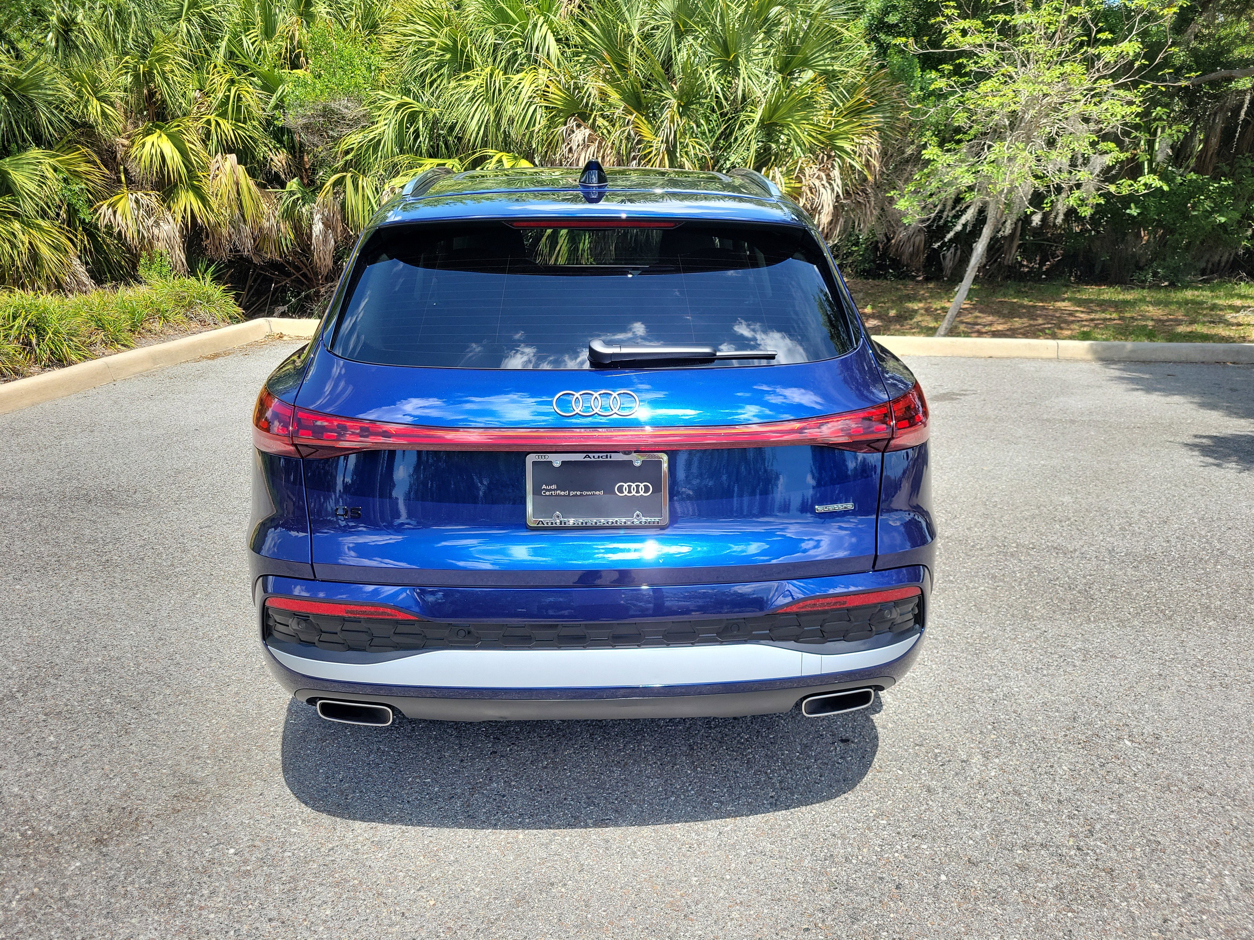 Used 2025 Audi Q5 Premium Plus w/ Premium Plus AWD/4WD image 5