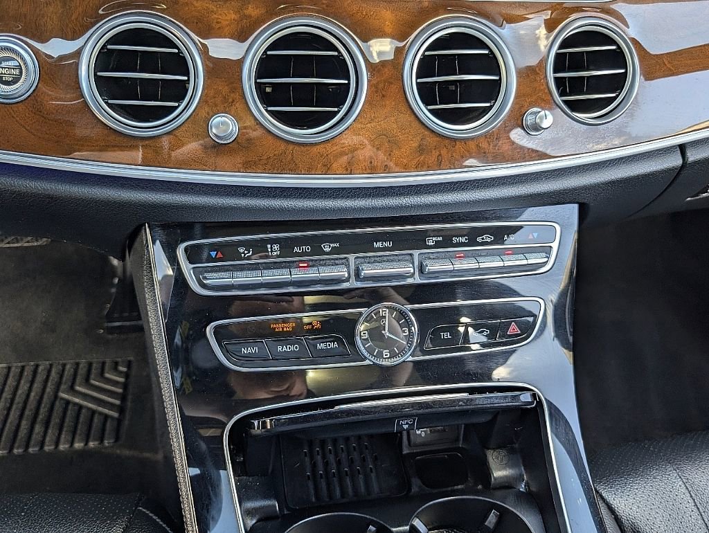 Used 2018 Mercedes-Benz E 400 4MATIC Wagon image 30