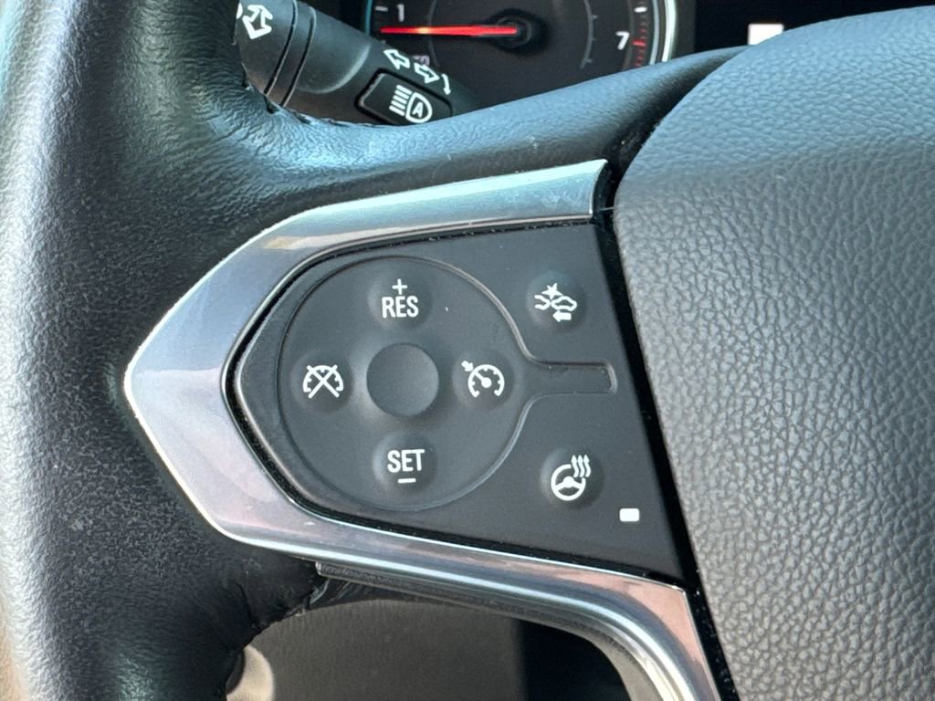 Used 2022 Chevrolet Traverse RS FWD image 26