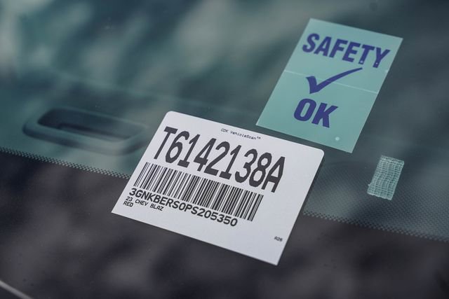 Used 2023 Chevrolet Blazer RS w/ Driver Confidence II Package image 28