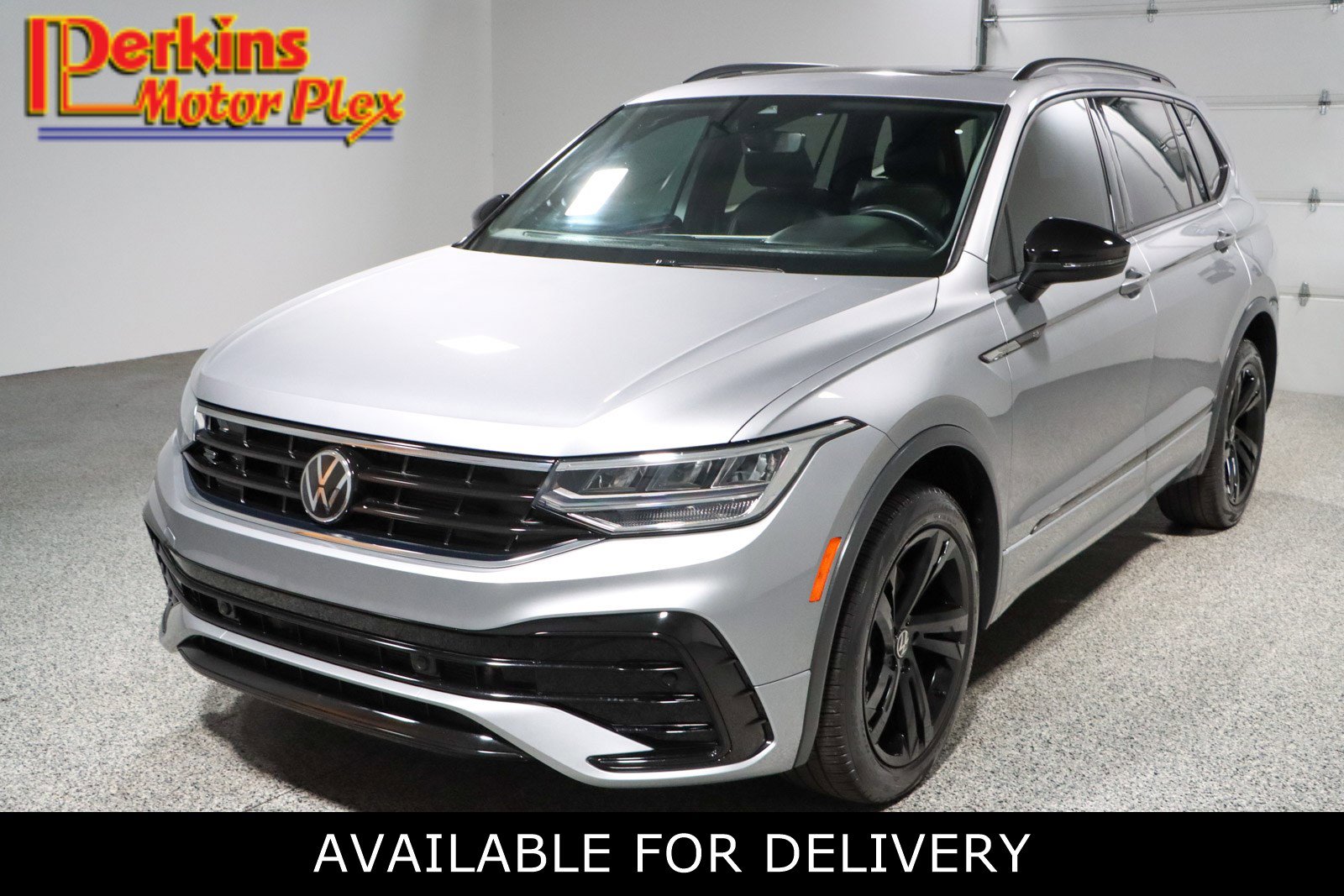 Used 2023 Volkswagen Tiguan SE R-Line FWD video 1