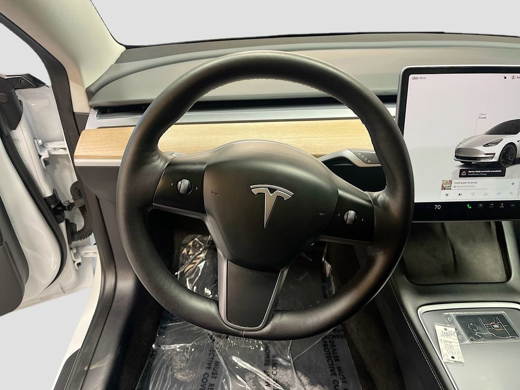 Used 2023 Tesla Model 3 Performance image 10