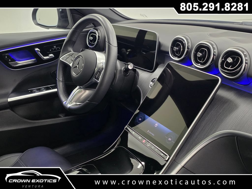 Used 2025 Mercedes-Benz C 300 Sedan image 14
